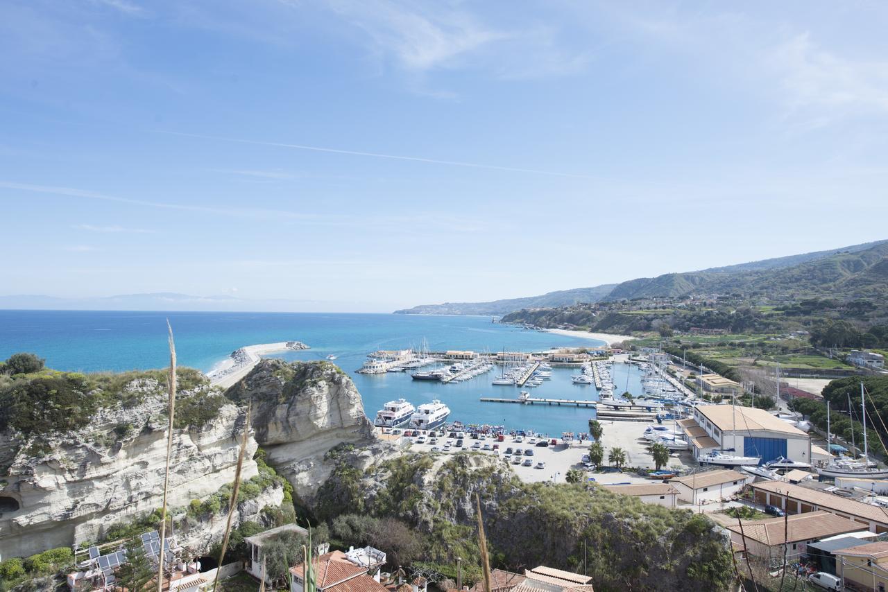 B&B Sunlight Tropea Exterior photo